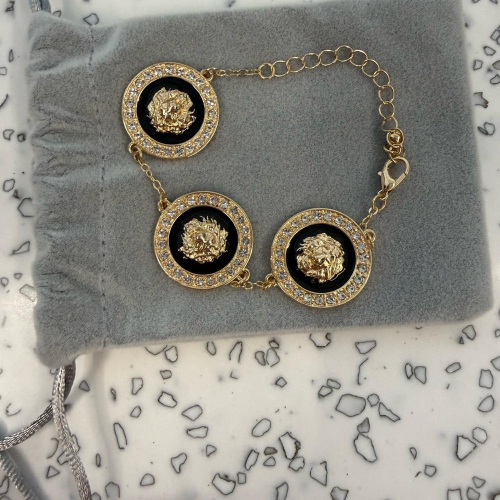 Inspired Design Fashion Gold and Black Women's Bracelet